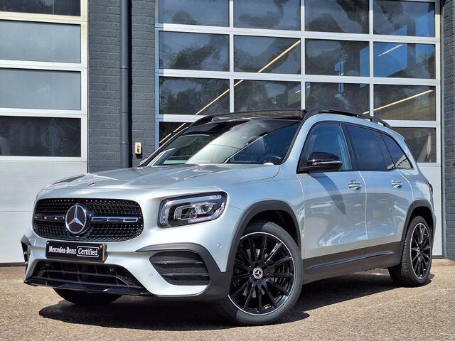 Mercedes-Benz GLB-Klasse 180 AMG Line | Panoramadak | Night Pakket | Onderstel met Adaptief Verstelbare Demping | Alarm | Apple CarPlay | Android Auto | Sfeerverlichting | Stoelverwarming | Achteruitrijcamera