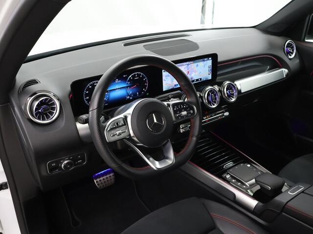 Mercedes-Benz GLB-Klasse 180 Business Line | AMG | Night | Widescreen | Stoelverwarming | Achteruitrijcamera |