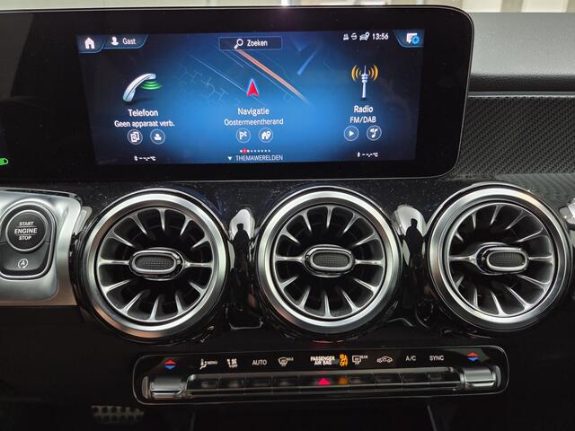 Mercedes-Benz GLB-Klasse 180 Business Solution AMG | Trekhaak | Sportstoelen | Stoelverwarming | Navi |*