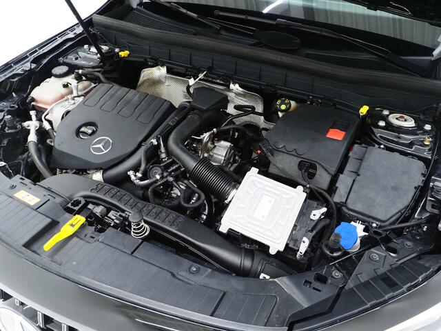 Mercedes-Benz GLB-Klasse 180 Panamericana | Night | Trekhaak | Widescreen | Camera | DAB | Cruise