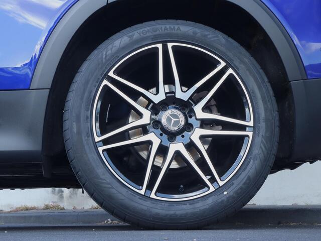 Mercedes-Benz GLB-Klasse 200 Premium | Clima | Cruise | Navi Full Map | Dealer onderhouden | Stof/Leder | LED | Comfortstoel+Verwarming | PDC V+A+Cam | Trekhaak |