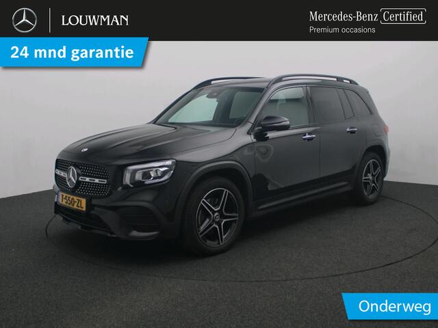 Mercedes-Benz GLB-Klasse 200 AMG Line 7 Persoons AMG Line | Night Pakket | Trekhaak | 7 Persoons | Sfeerverlichting | Ledkoplampen | Stoelverwarming. Inclusief 24 maanden Mercedes-Benz Certified garantie voor Europa.