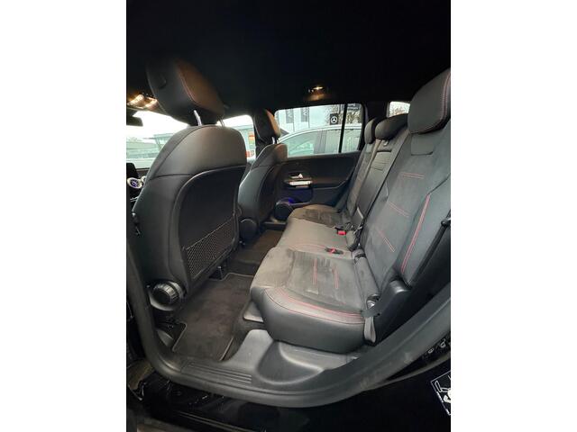 Mercedes-Benz GLB-Klasse 250 4MATIC AMG Line | 1E EIGENAAR | 12 MND GARANTIE | TREKHAAK | NAVI |