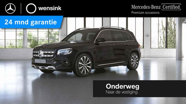 Mercedes-Benz GLB-Klasse 200 Luxury Line 7p. | Trekhaak | Panoramadak | 19" lichtmetalen velgen | Widescreen | Sfeerverlichting | Stoelverwarming |