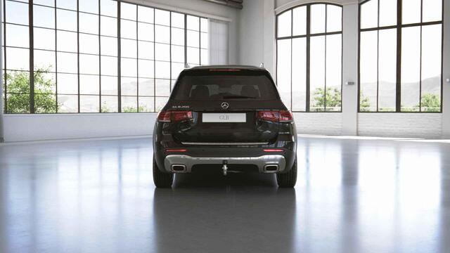 Mercedes-Benz GLB-Klasse 200 Luxury Line 7p. | Trekhaak | Panoramadak | 19" lichtmetalen velgen | Widescreen | Sfeerverlichting | Stoelverwarming |