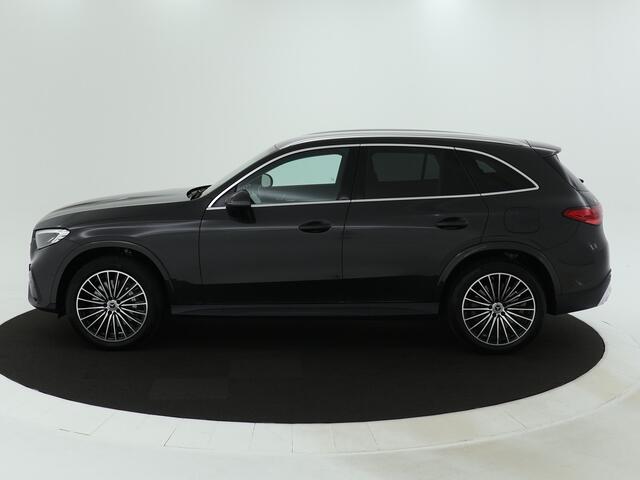 Mercedes-Benz GLC-KLASSE 300 e 4M AMG Plug-In Hybride | Trekhaak | AMG Styling | 20 Inch AMG LM Velgen | Stoelverwarming | Stuurverwarming | Inclusief 24 maanden Mercedes-Benz Certified garantie voor Europa.