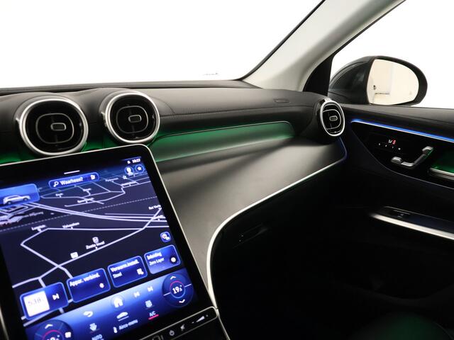 Mercedes-Benz GLC-KLASSE 300 e 4M AMG Plug-In Hybride | Trekhaak | AMG Styling | 20 Inch AMG LM Velgen | Stoelverwarming | Stuurverwarming | Inclusief 24 maanden Mercedes-Benz Certified garantie voor Europa.