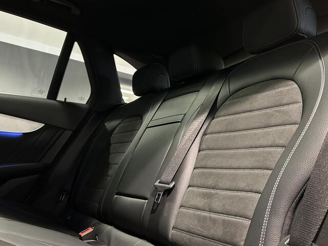 Mercedes-Benz GLC-KLASSE 300e AMG // Panoramadak // Burmester // 360 Camera // Keyless // Carbon // Sfeerverlichting // Carplay