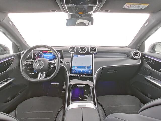 Mercedes-Benz GLC-KLASSE Coupé 300 e 4M AMG Plug-In Hybride | AMG Styling | Trekhaak | Led Koplampen | Achteruitrijcamera | Easy-Pack Achterklep | Keyless-Go | Inclusief 24 maanden MB Certified garantie voor Europa.