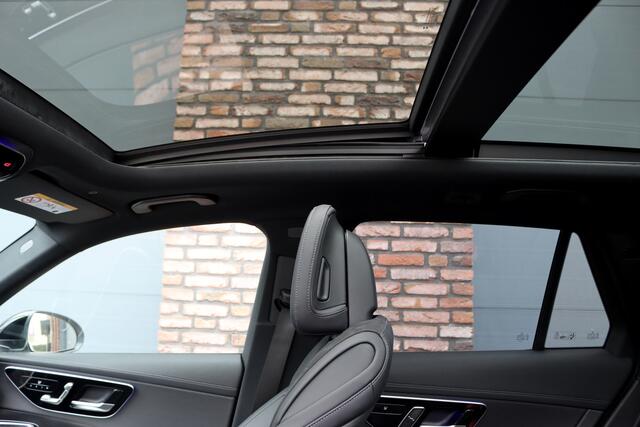 Mercedes-Benz GLC-KLASSE 300e 4MATIC Premium+ AMG Line Aut9 | Luchtvering | Achterasbesturing | Distronic+ | Burmester | Trekhaak | HUD | Verwarmd Stuurwiel | Digital Light | Keyless Go |