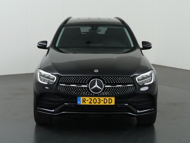 Mercedes-Benz GLC-KLASSE 300e 4MATIC Business Solution AMG | Night | 20" lichtmetalen velgen | Stoelverwarming | Sfeerverlichting |