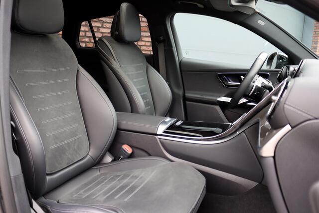 Mercedes-Benz GLC-KLASSE Coupé 300 4MATIC AMG Line Aut9 | Panoramadak | Distronic Pro | Trekhaak | Verwarmd Stuurwiel | Surround Camera | Memory | Nightpakket | Sfeerverlichting |