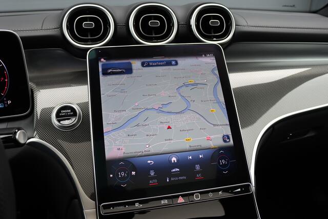 Mercedes-Benz GLC-KLASSE Coupé 300 4MATIC AMG Line Aut9 | Panoramadak | Distronic Pro | Trekhaak | Verwarmd Stuurwiel | Surround Camera | Memory | Nightpakket | Sfeerverlichting |