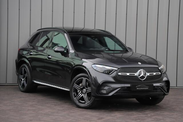 Mercedes-Benz GLC-KLASSE 300e AMG 4-Matic | 313PK | Achterasbesturing | Luchtvering | Head-up | Pano | Keyles-go | Sfeerverlichting | Distronic | Burmester | Carbon | 2023.