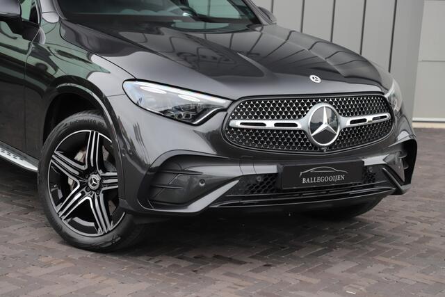Mercedes-Benz GLC-KLASSE 300e AMG 4-Matic | 313PK | Achterasbesturing | Luchtvering | Head-up | Pano | Keyles-go | Sfeerverlichting | Distronic | Burmester | Carbon | 2023.