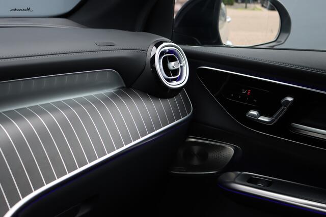 Mercedes-Benz GLC-KLASSE 400e 4MATIC AMG Line Aut9 | 'Manufaktur' | Airmatic | Achterasbesturing | Distronic+ | Trekhaak | Verwarmd Stuurwiel | HUD | Burmester | Digital Light |