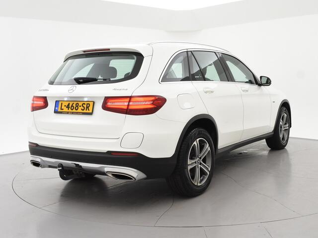Mercedes-Benz GLC-KLASSE 350e 4MATIC PLUG-IN HYBRID + TREKHAAK | PANORAMA | LUCHTVERING | LED | STOELVERWARMING