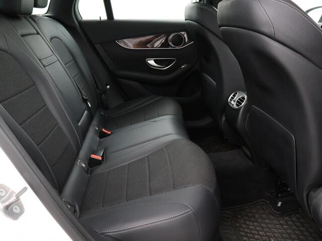 Mercedes-Benz GLC-KLASSE 350e 4MATIC PLUG-IN HYBRID + TREKHAAK | PANORAMA | LUCHTVERING | LED | STOELVERWARMING