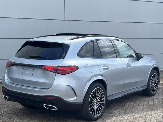 Mercedes-Benz GLC-KLASSE 300 e 4MATIC Sport Edition | AMG Line | Nappa Leder Zwart | Premium Pakket | Night Pakket | Winter Pakket | Rijassistentiepakket Plus | Panoramadak | Trekhaak | 360° Camera | Burmester 3D Surround | Elektrisch Verstelbare Stoelen + Memory