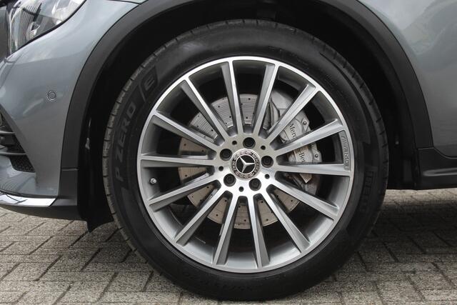 Mercedes-Benz GLC-KLASSE Coupé 250 4MATIC Schuif-kantel dak/AMG pakket/360° camera/Elektrisch verstelbare stoelen met memory/Stoelverwarming voor en achter/Dodehoek detectie/Navigatie/Apple carplay/Parkeersensoren rondom/Adaptive cruise control/Elektrische achterklep/Infotainment