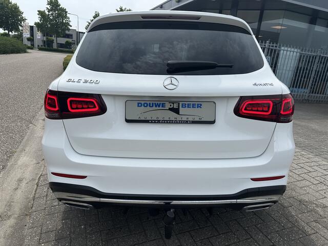 Mercedes-Benz GLC-KLASSE 200 4MATIC AMG Line Pano-Dak | Trekhaak | Elekt. Klep | Stoelverw.