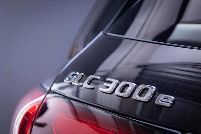 Mercedes-Benz GLC-KLASSE 300e 4MATIC AMG Line Panorama dak