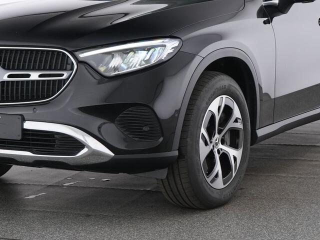 Mercedes-Benz GLC-KLASSE 300 e 4MATIC Plug-In Hybride Avantgarde | Rijassistentiepakket plus | Memory voorstoelen | 360° camera | Stoel en Stuurverwarming. Inclusief 24 maanden MB Certified garantie voor Europa.