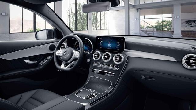 Mercedes-Benz GLC-KLASSE Coupé 300e 4MATIC Business Solution AMG | Night | Panoramadak | 360 graden camera | Stoelverwarming | Widescreen | Sfeerverlichting | Alarm |