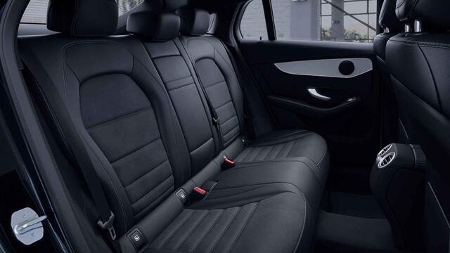 Mercedes-Benz GLC-KLASSE Coupé 300e 4MATIC Business Solution AMG | Night | Panoramadak | 360 graden camera | Stoelverwarming | Widescreen | Sfeerverlichting | Alarm |