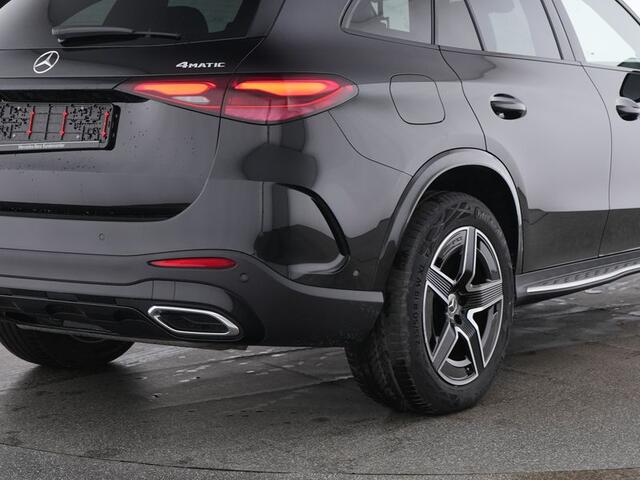 Mercedes-Benz GLC-KLASSE 300 e 4MATIC AMG Plug-In Hybride Edition AMG-Line | Panorama Schuif-Kanteldak | Alarm Klasse 3 | Trekhaak | Burmester® . Inclusief 24 maanden MB Certified garantie voor Europa.