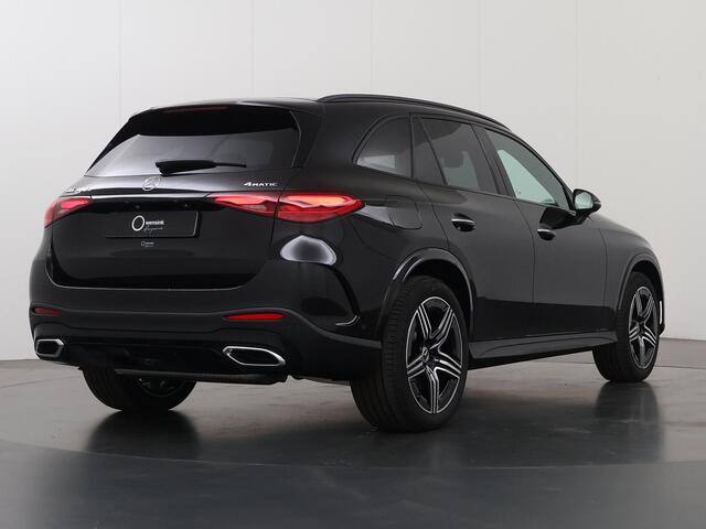 Mercedes-Benz GLC-KLASSE 400e 4MATIC Sport Edition | Night | Panoramadak | Airmatic | Rijassistentiepakket + | Burmester | Memory stoelen | 360 camera | Trekhaak |