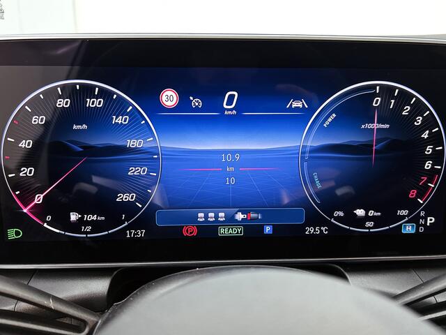 Mercedes-Benz GLC-KLASSE 400e 4MATIC Sport Edition | Trekhaak | AMG Premium | Parkeerpakket met 360°-camera | Nightpakket | KEYLESS GO | URBAN GUARD voertuigbescherming plus | EASY PACK achterklep | Memorypakket |