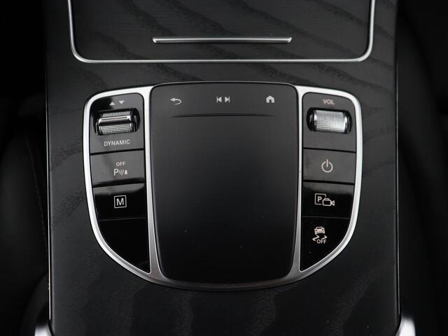 Mercedes-Benz GLC-KLASSE Coupé 300e 4Matic Business Solution AMG | Panoramadak | 360 Camera | Burmester Surround | Stoelverwarming | Trekhaak | Carplay | Matrix LED | Keyless | Leder/Alcantara