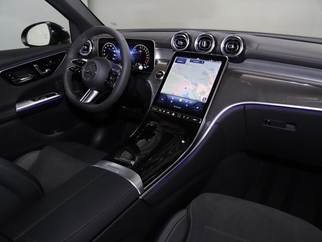 Mercedes-Benz GLC-KLASSE 400e 4MATIC Sport Edition | Panoramaschuifdak | Premium pakket | Nightpakket | Trekhaak | 360° camera | Dodehoekassistent | DIGITAL LIGHT |