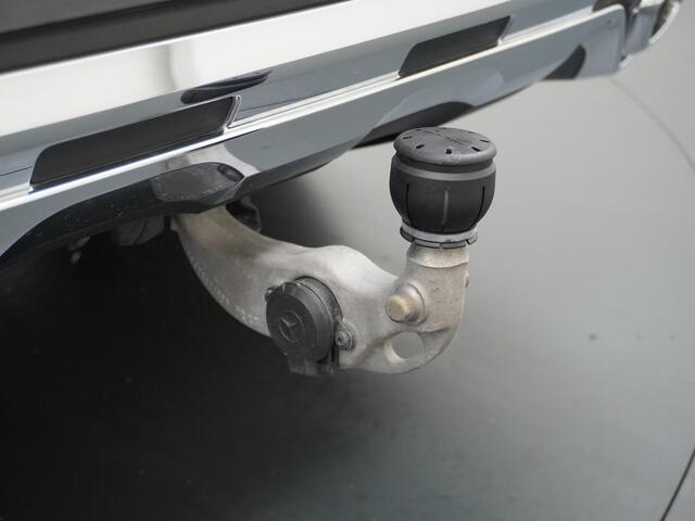 Mercedes-Benz GLC-KLASSE Coupé 300 e 4MATIC AMG Line | Distronic Trekhaak Keyless Memory