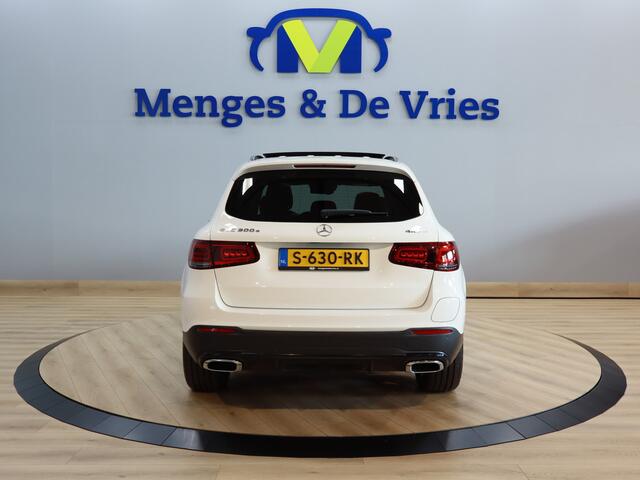 Mercedes-Benz GLC-KLASSE 300e 4MATIC Premium Plus AMG Airco ECC | Panorama | Trekhaak | Virtual | 360 Camera | Cruise Control | Matrix LED | Isofix