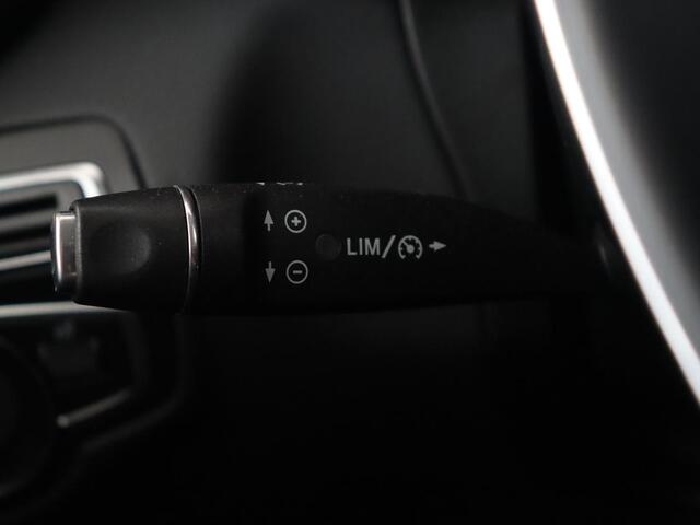 Mercedes-Benz GLC-KLASSE 350e 4MATIC Business Solution AMG | Trekhaak | Automaat | PHEV | Navigatie | Burmester Sound | Cruise control | Bluetooth | LMV 19 inch | Leder