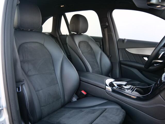 Mercedes-Benz GLC-KLASSE 250 211pk 4MATIC AMG-Line AUTOMAAT LED-koplampen / Trekhaak / AMG-Styling