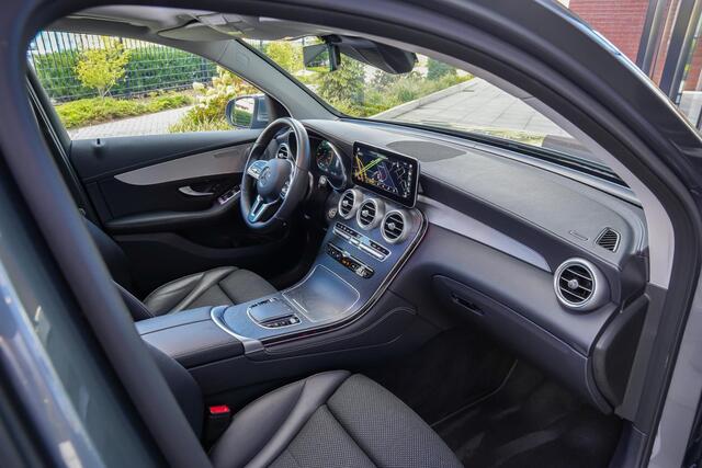 Mercedes-Benz GLC-KLASSE 300e 320pk 4MATIC Business Solution |BTW|dealer onderhouden|panoramadak|Burmester|elek. trekhaak|Apple Carplay|360 camera|stoelverwarming voor & achter|climate control|blind spot|
