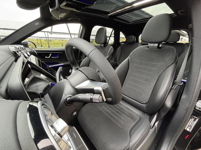 Mercedes-Benz GLC-KLASSE 300e 4MATIC Sport Edition | Night | Panoramaschuifdak | 360° camera | Dodehoekassistent | DIGITAL LIGHT | Trekhaak |