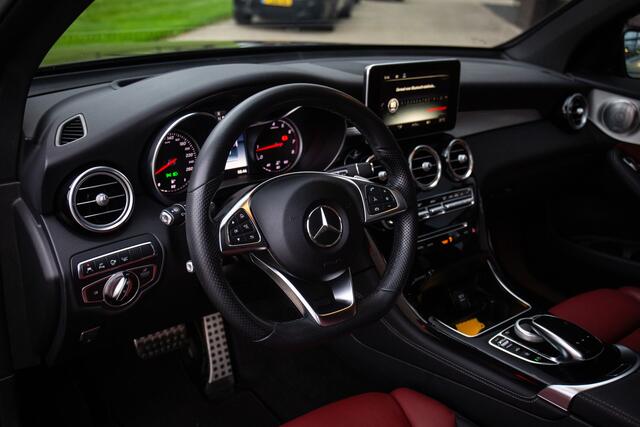 Mercedes-Benz GLC-KLASSE Coupé 250 4MATIC Prestige , AMG-styling, 360° camera, Burmester, schuif/kanteldak, Zwart/rood leder,