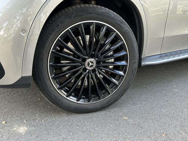 Mercedes-Benz GLC-KLASSE 400e 4Matic AMG 381PK // Airmatic // Trekhaak // Achteras besturing // Memory // Treeplanken // 20 inch // Camera