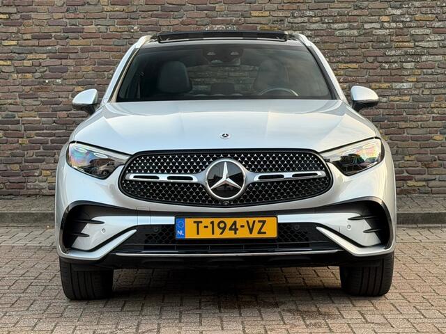 Mercedes-Benz GLC-KLASSE 300E 4MATIC AMG LINE Panodak 20 Inch Digital Light