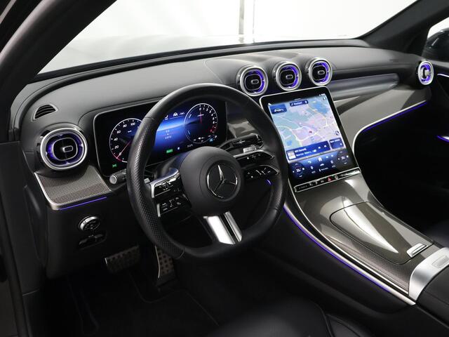 Mercedes-Benz GLC-KLASSE 300e 4MATIC AMG Line | AMG | Night | Panoramadak | Trekhaak | 360 graden camera | Memory | Digital Light | Sfeerverlichting |