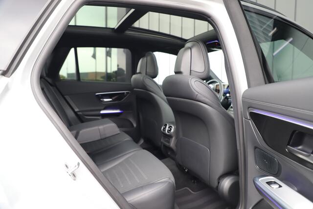 Mercedes-Benz GLC-KLASSE 300e AMG 4-Matic | 313PK | Pano | Sfeerverlichting | Distronic | Memory | Stuurwielverw. | Standkachel | Trekhaak | 2025.