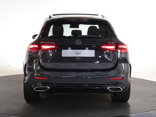Mercedes-Benz GLC-KLASSE 300e 4MATIC Sport Edition | Panoramaschuifdak | Night | Premium pakket | 360° camera |