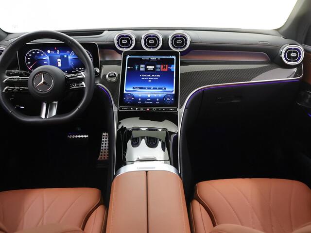 Mercedes-Benz GLC-KLASSE 300e 4MATIC AMG Line | Nappaleder bruin | Burmester | Carbon | Winter pakket | Night pakket | Panoramadak | Trekhaak |