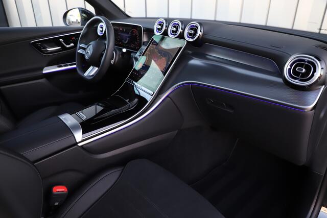 Mercedes-Benz GLC-KLASSE 300e AMG 4-Matic | 313PK | Pano | Sfeerverlichting | Distronic | Memory | Stuurwielverw. | Standkachel | Trekhaak | Stoelverw. | 2025.