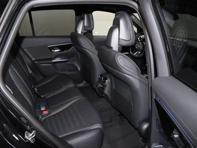 Mercedes-Benz GLC-KLASSE 300e 4MATIC Sport Edition | Panoramaschuifdak | Premium pakket | Nightpakket | 360° camera | Dodehoekassistent | DIGITAL LIGHT |