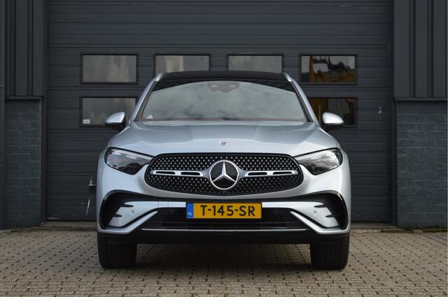 Mercedes-Benz GLC-KLASSE 300e 4MATIC AMG Line | PANO | ACC | 360 CAM | KEYLESS |